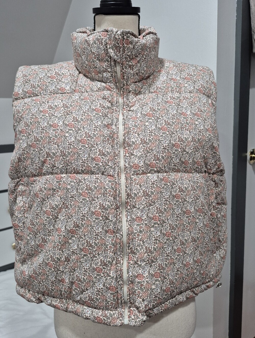 Sweet Buttermelon Floral Puffer Vest
